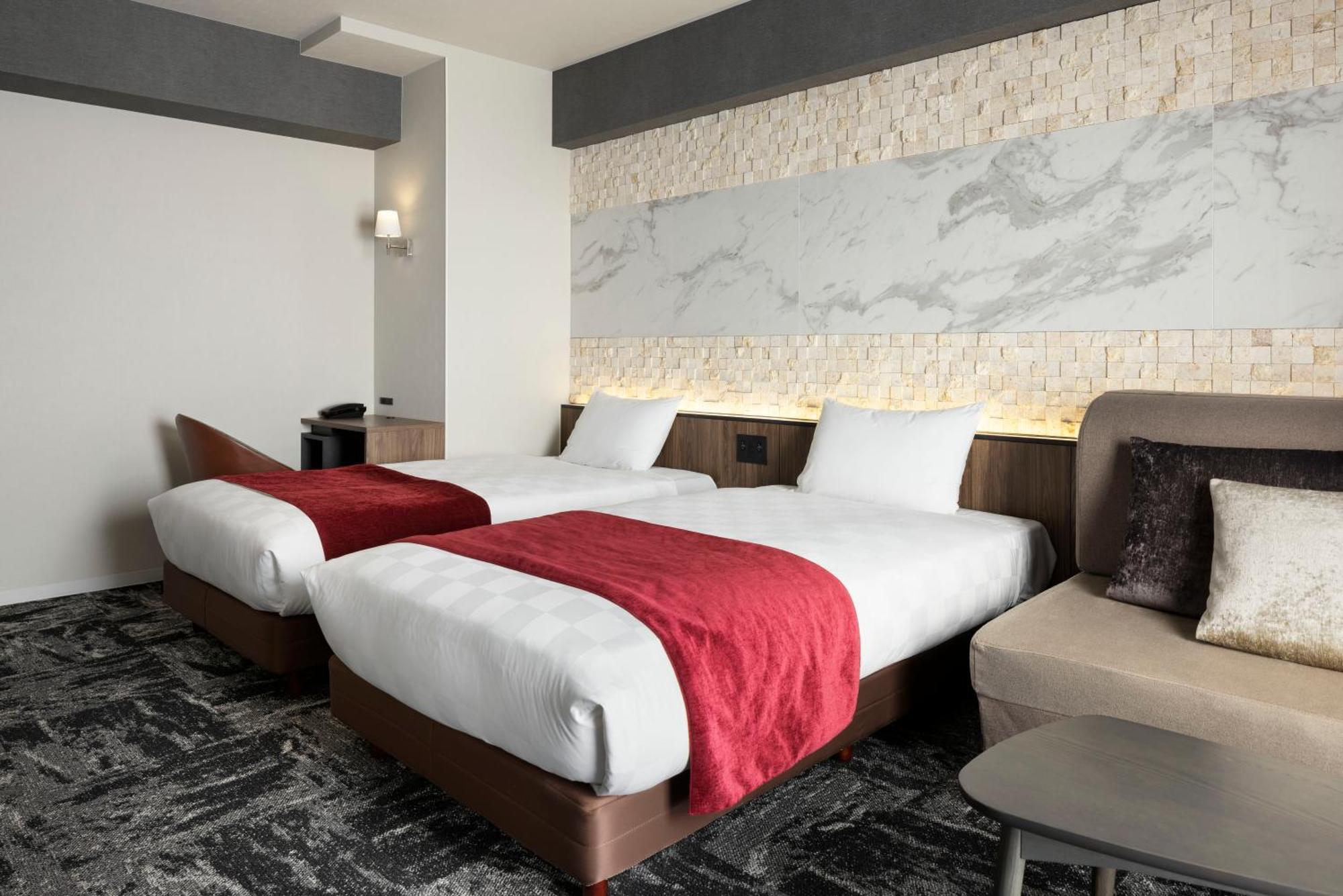 The B Osaka-shinsekai Hotel Ōsaka
